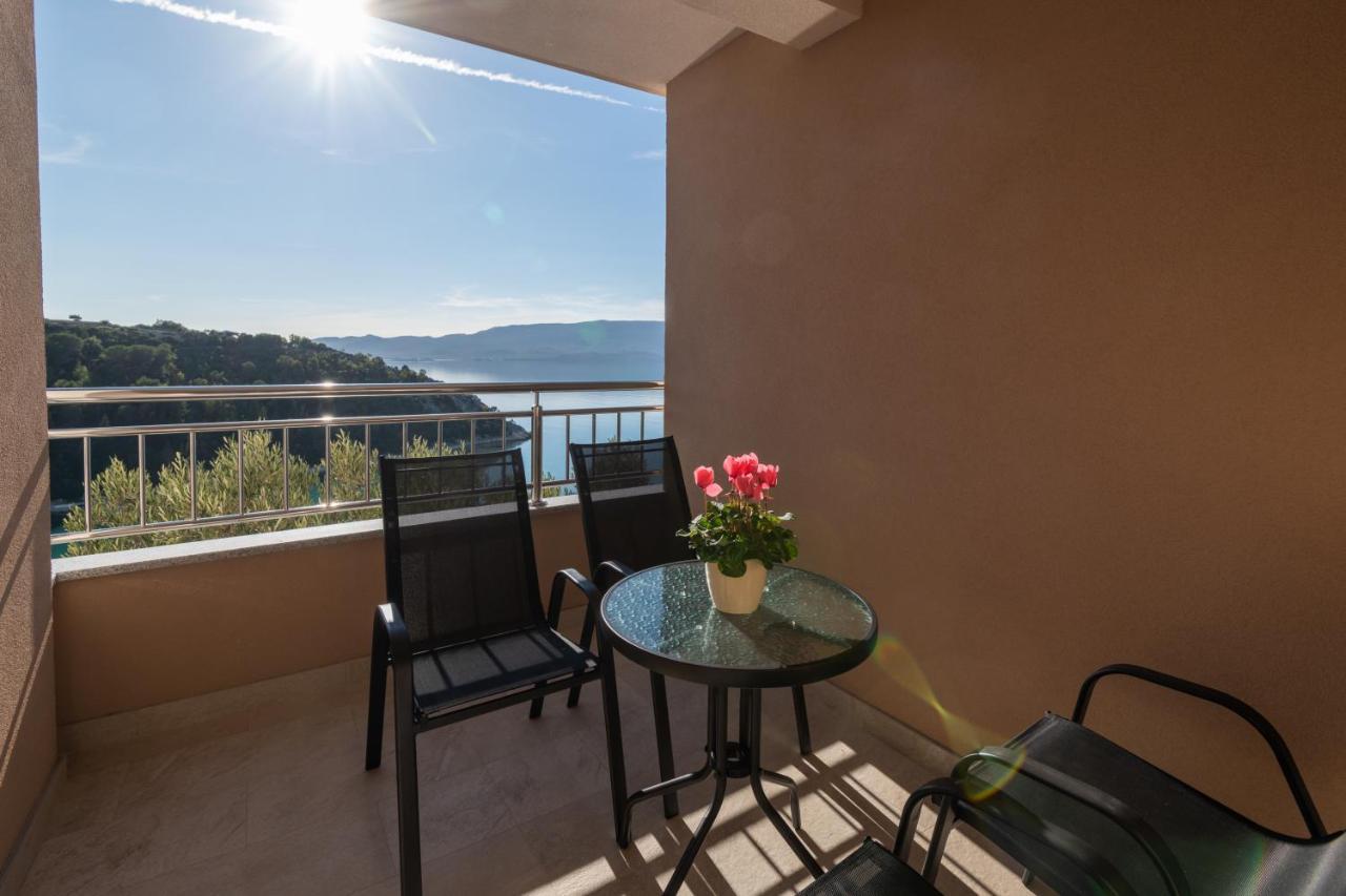 Sunny Apartment Maslina Дуба Экстерьер фото